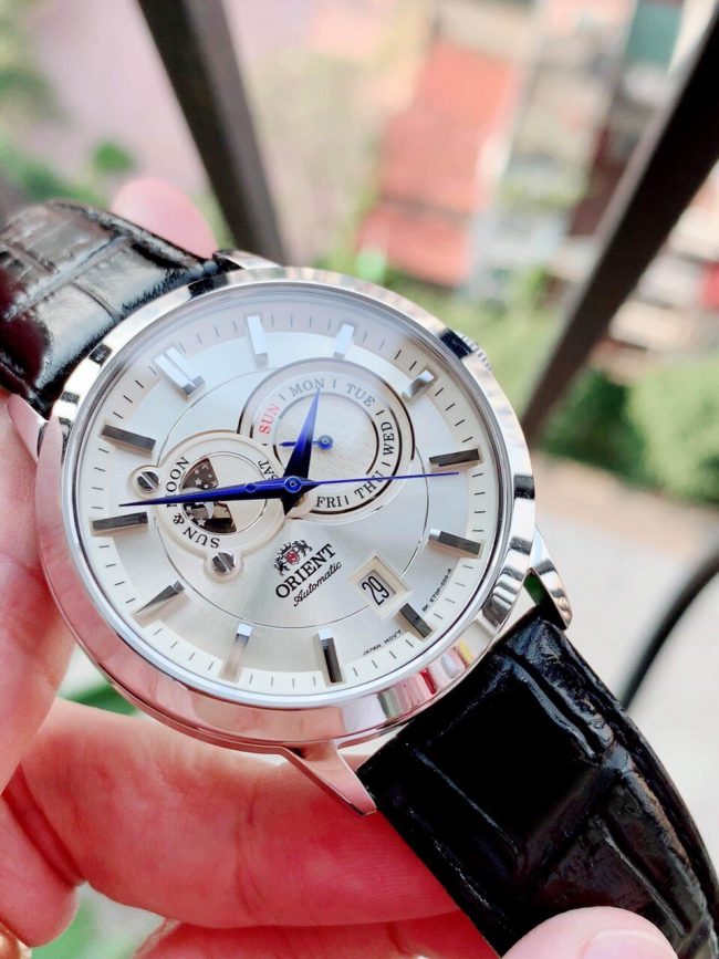 Dong ho Orient automatic day da