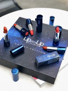 Cùng các Beauty Blogger điểm danh 6 sắc son collagen Lip On Lip Charm Galaxy Edition