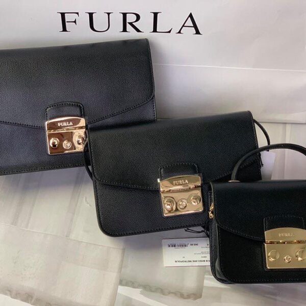 Tui xach Furla Black