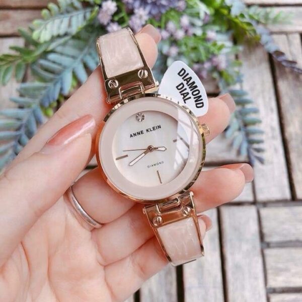 Dong ho Anne Klein Ceramic da hong baby