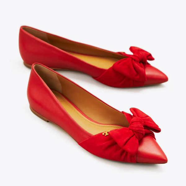 giay-bup-be-no-de-bang-tory-burch-mau-do