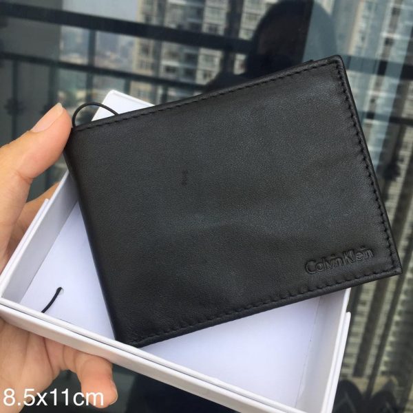 vi-calvin-klein-nam-den-da-mem