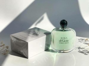 Bí quyết chọn nước hoa làm nổi bật vẻ “thần thái”, chị em đã biết chưa?